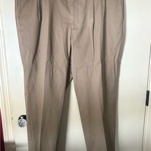 Dockers Men's Khaki Chinos 42x30